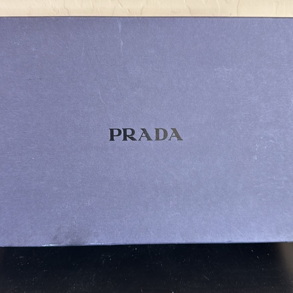 Vintage Prada 4 inch heels. Size 38 1/2. Matelasse + Silk Oro Antico. RARE!!!! - Picture 16 of 16
